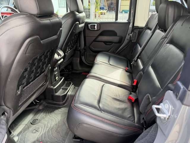 JEEP WRANGLER UNLIMI 2021 Image 31