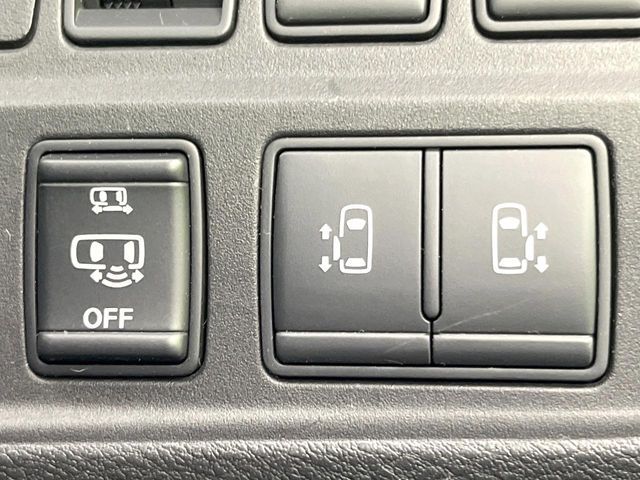 NISSAN SERENA  S-HYBRID 2017 Image 31