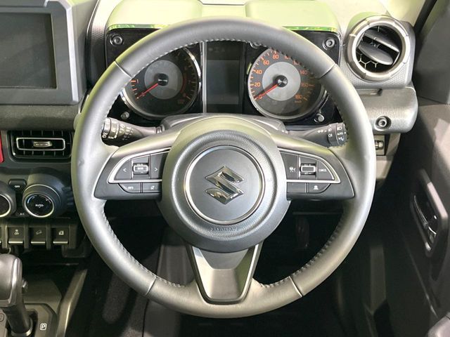 SUZUKI JIMNY NOMADE 2025 Image 31