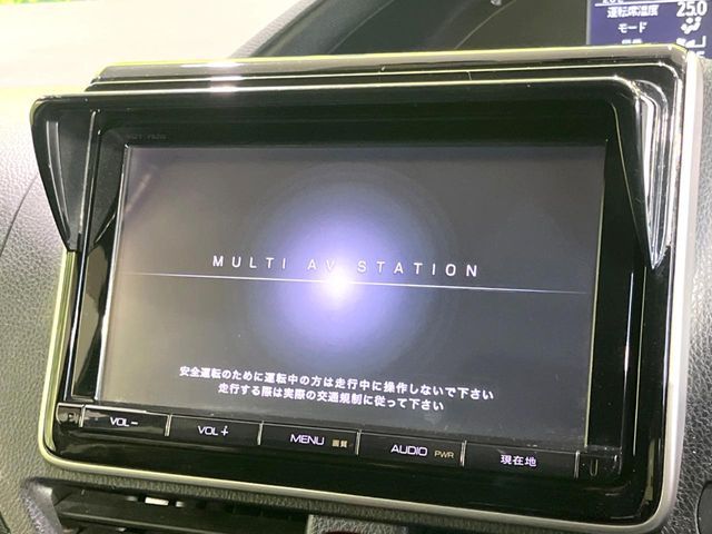 TOYOTA NOAH 2014 Image 31