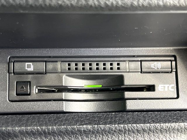 TOYOTA NOAH 2014 Image 31