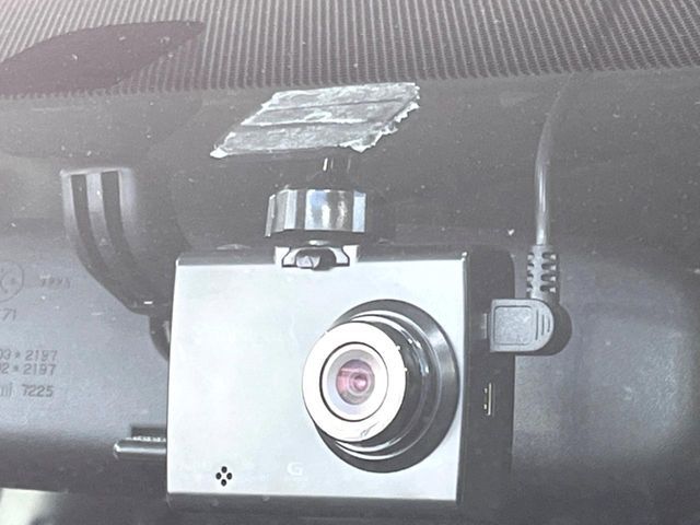 TOYOTA NOAH 2014 Image 31