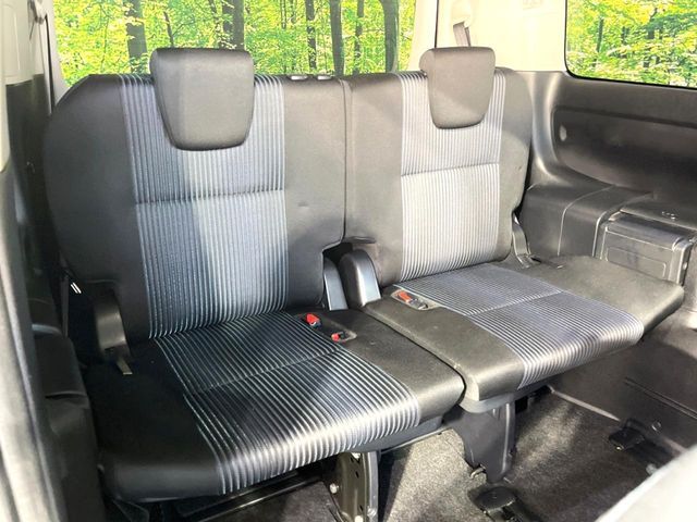 TOYOTA NOAH 2014 Image 31