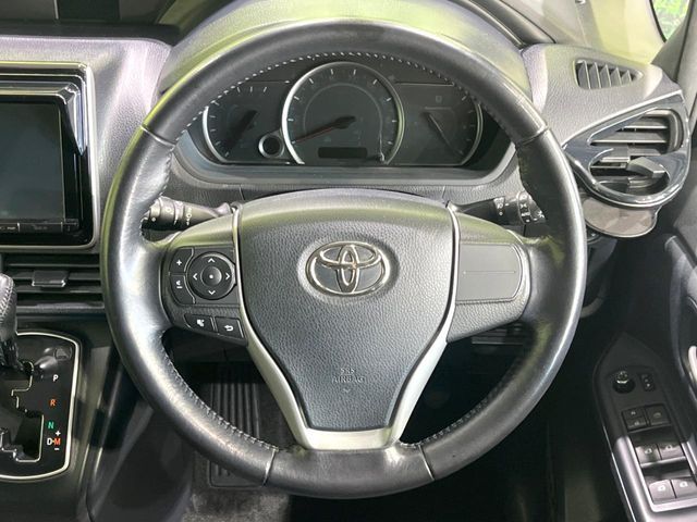 TOYOTA NOAH 2014 Image 31