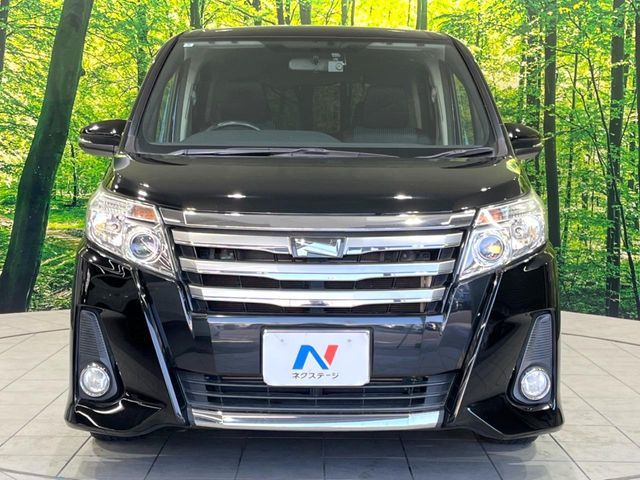 TOYOTA NOAH 2014 Image 31