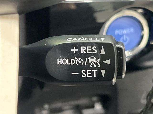 TOYOTA PRIUS 2017 Image 31