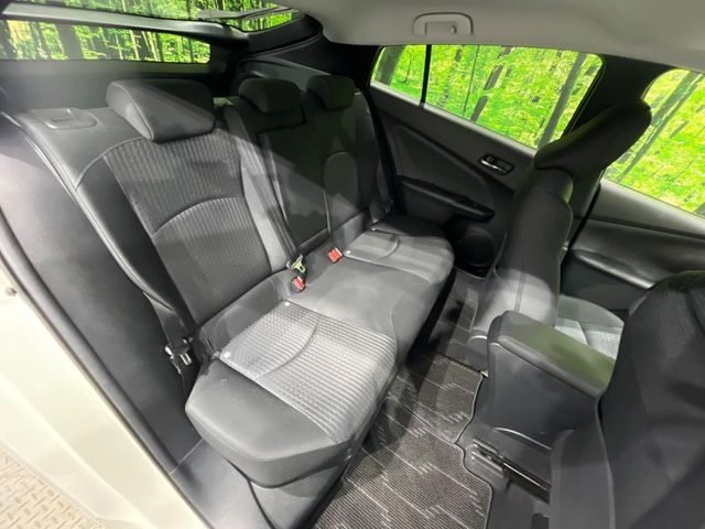 TOYOTA PRIUS 2017 Image 31