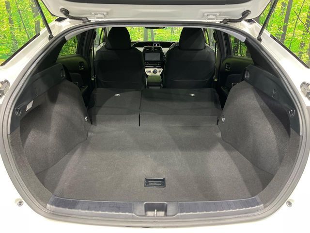 TOYOTA PRIUS 2017 Image 31