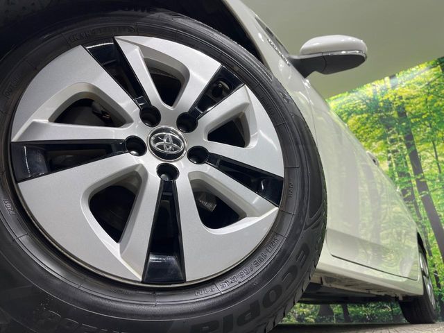 TOYOTA PRIUS 2017 Image 31