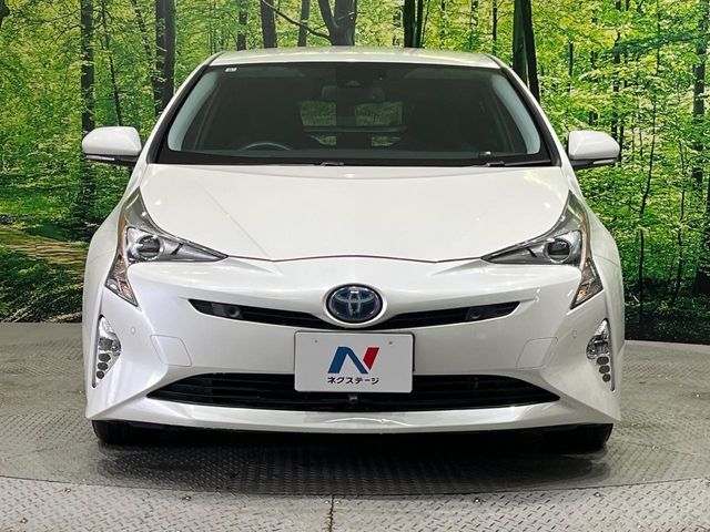 TOYOTA PRIUS 2017 Image 31