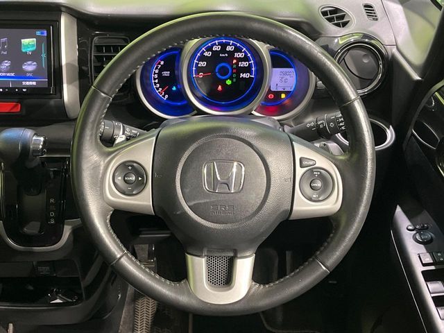 HONDA N BOX CUSTOM 2014 Image 31