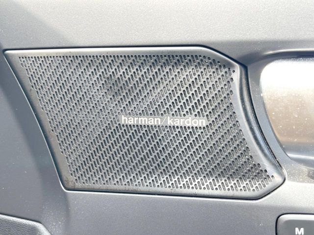 VOLVO XC40 2019 Image 31