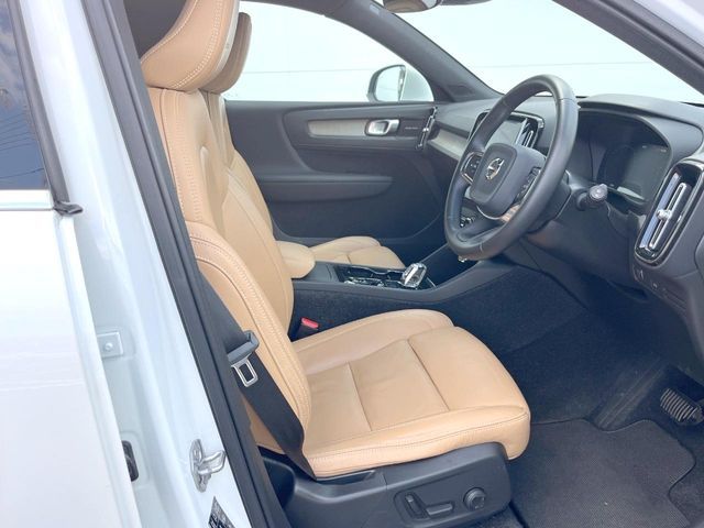 VOLVO XC40 2019 Image 31