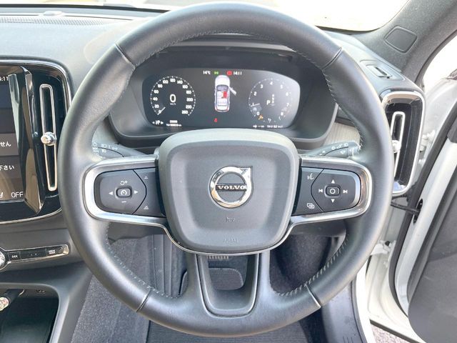 VOLVO XC40 2019 Image 31