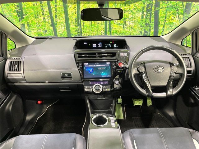 TOYOTA PRIUS ALPHA 2016 Image 31