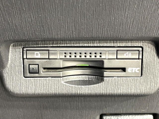 TOYOTA PRIUS ALPHA 2016 Image 31