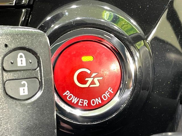 TOYOTA PRIUS ALPHA 2016 Image 31