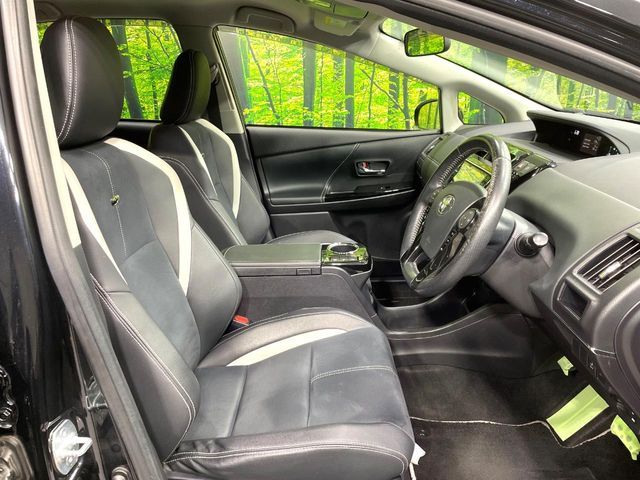 TOYOTA PRIUS ALPHA 2016 Image 31