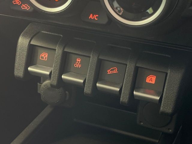 SUZUKI JIMNY NOMADE 2026 Image 31