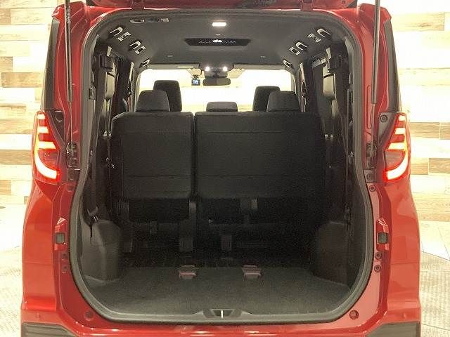 TOYOTA NOAH 2023 Image 31