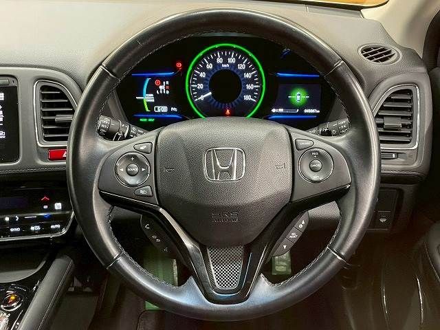 HONDA VEZEL HYBRID 2016 Image 31