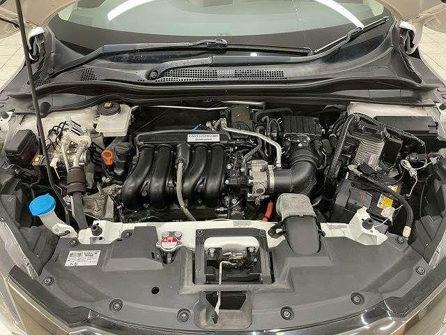 HONDA VEZEL HYBRID 2016 Image 31