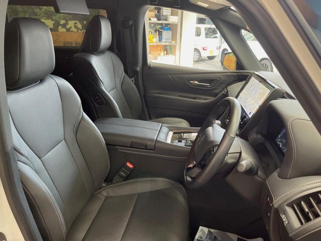 TOYOTA ALPHARD HYBRID 2024 Image 31