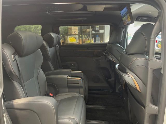 TOYOTA ALPHARD HYBRID 2024 Image 31