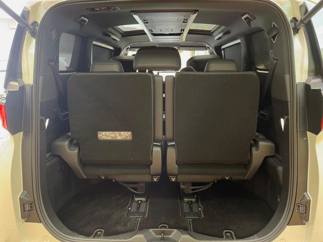 TOYOTA ALPHARD HYBRID 2024 Image 31