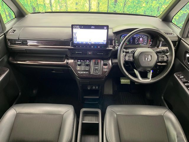 HONDA STEPWAGON E:HEV SPAD 2023 Image 31