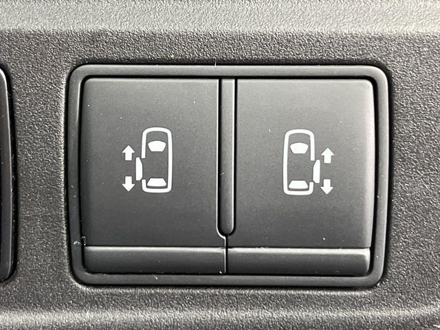 NISSAN SERENA  S-HYBRID 2017 Image 31