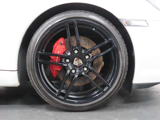 PORSCHE 911 2007 Image 31