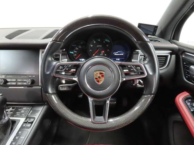 PORSCHE MACAN 2017 Image 31