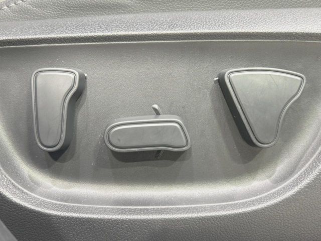 TOYOTA YARIS CROSS HYBRID 2023 Image 31