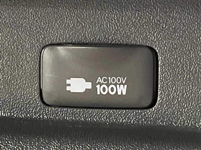 TOYOTA HIACE VAN 2WD 2022 Image 31