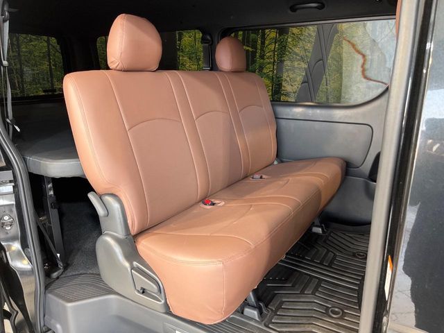 TOYOTA HIACE VAN 2WD 2022 Image 31