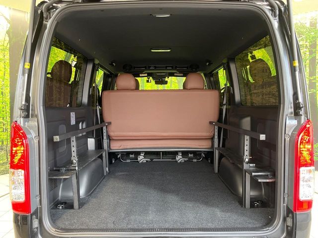 TOYOTA HIACE VAN 2WD 2022 Image 31