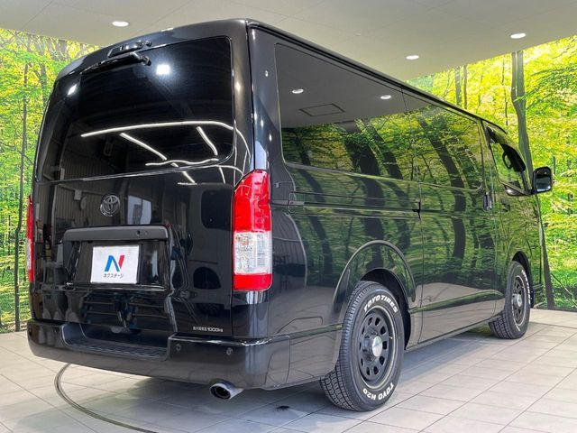 TOYOTA HIACE VAN 2WD 2022 Image 31