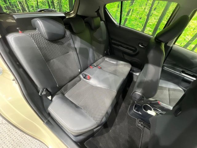 TOYOTA AQUA 2017 Image 31