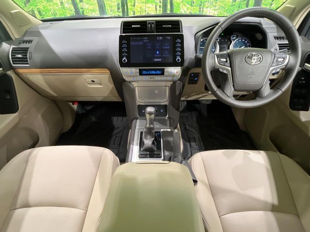 TOYOTA LANDCRUISER PRADO 2023 Image 31