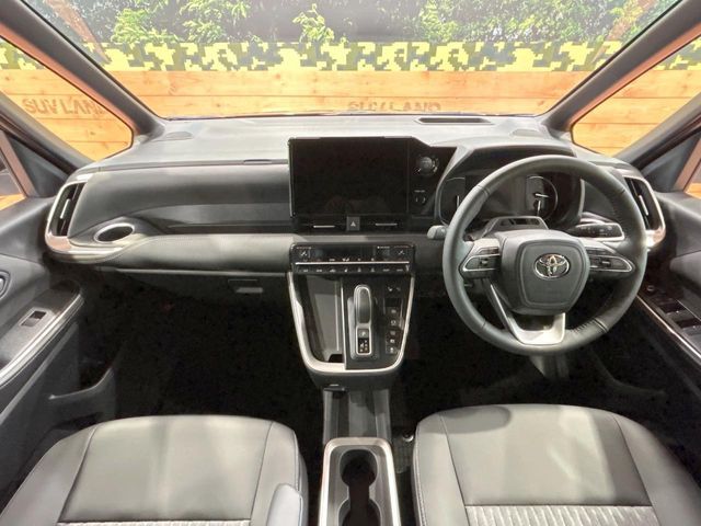 TOYOTA NOAH HYBRID 2026 Image 31