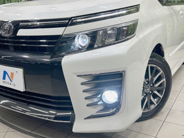 TOYOTA VOXY 2014 Image 31