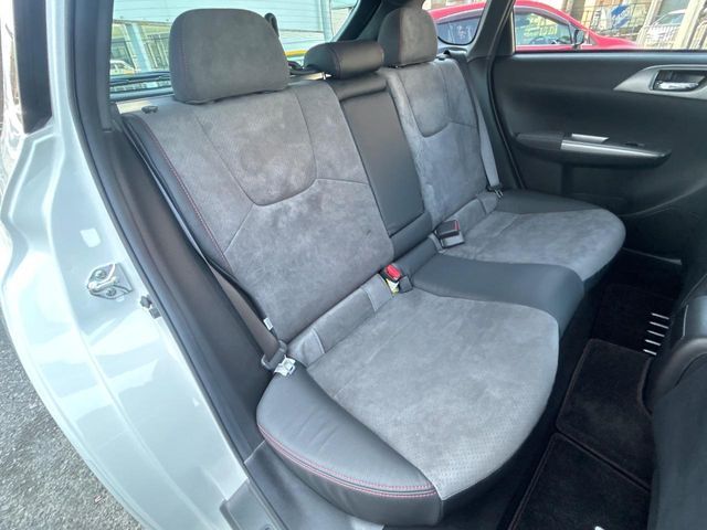 SUBARU IMPREZA WRX 5DOOR 2010 Image 31