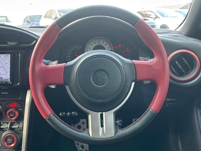 TOYOTA 86 2012 Image 31