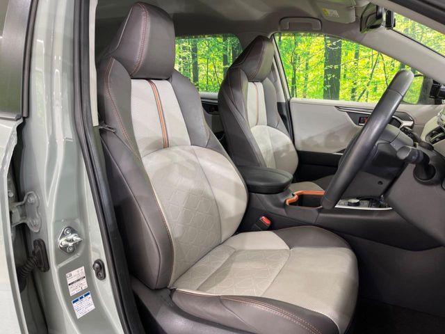 TOYOTA RAV4 HYBRID 4WD 2022 Image 31