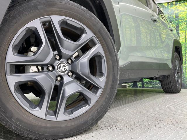 TOYOTA RAV4 HYBRID 4WD 2022 Image 31