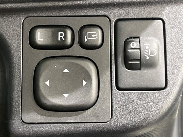 TOYOTA AQUA 2018 Image 31