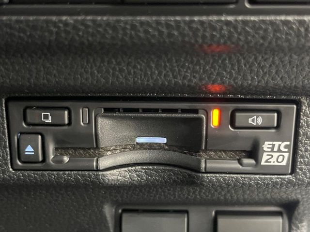 TOYOTA COROLLA CROSS HYBRID 2026 Image 31