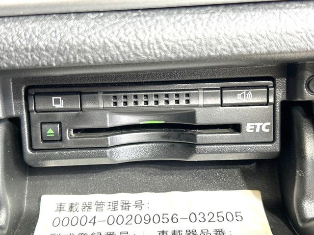 TOYOTA CROWN SEDAN HYBRID 2013 Image 31