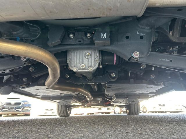 SUBARU XV HYBRID 2018 Image 31